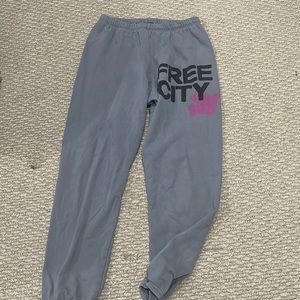Free city sweatpants